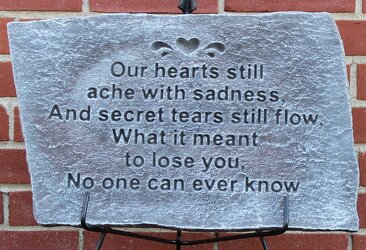 Hearts Ache Plaque from Schultz Florists, flower delivery in Chicago